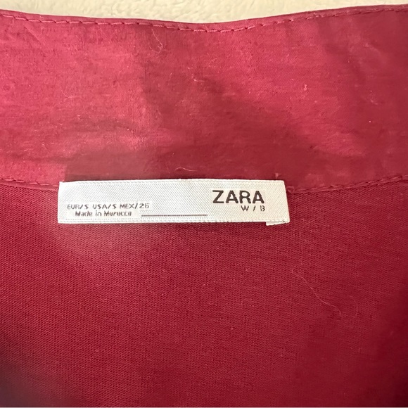 ZARA BALLOON SLEEVES MAROON TOP SIZE SMALL ( PRE LOVED) - Picture 10 of 11
